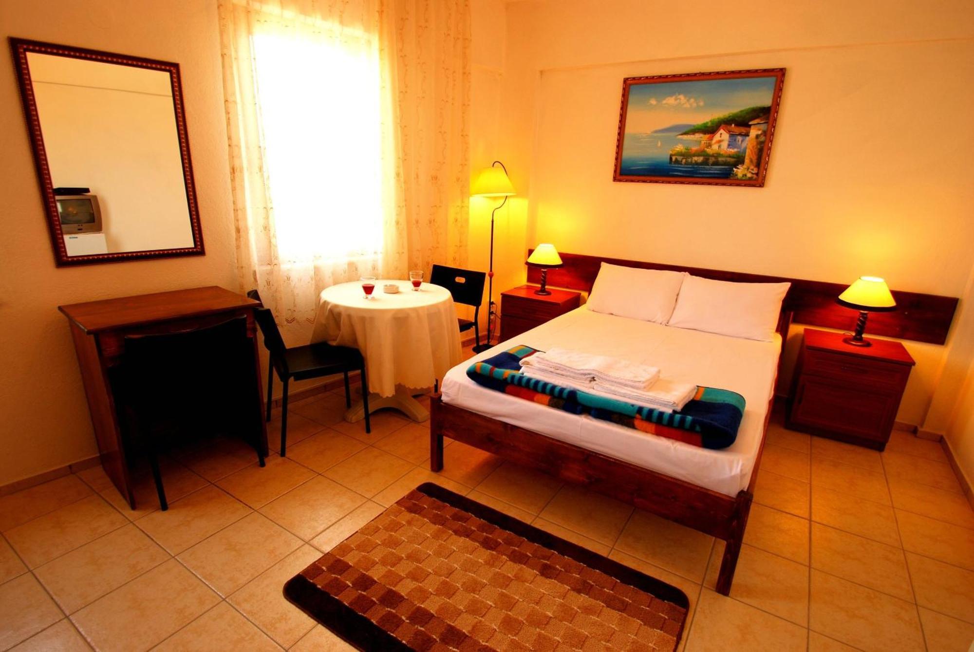 Adali Guest House Bozcaada Esterno foto