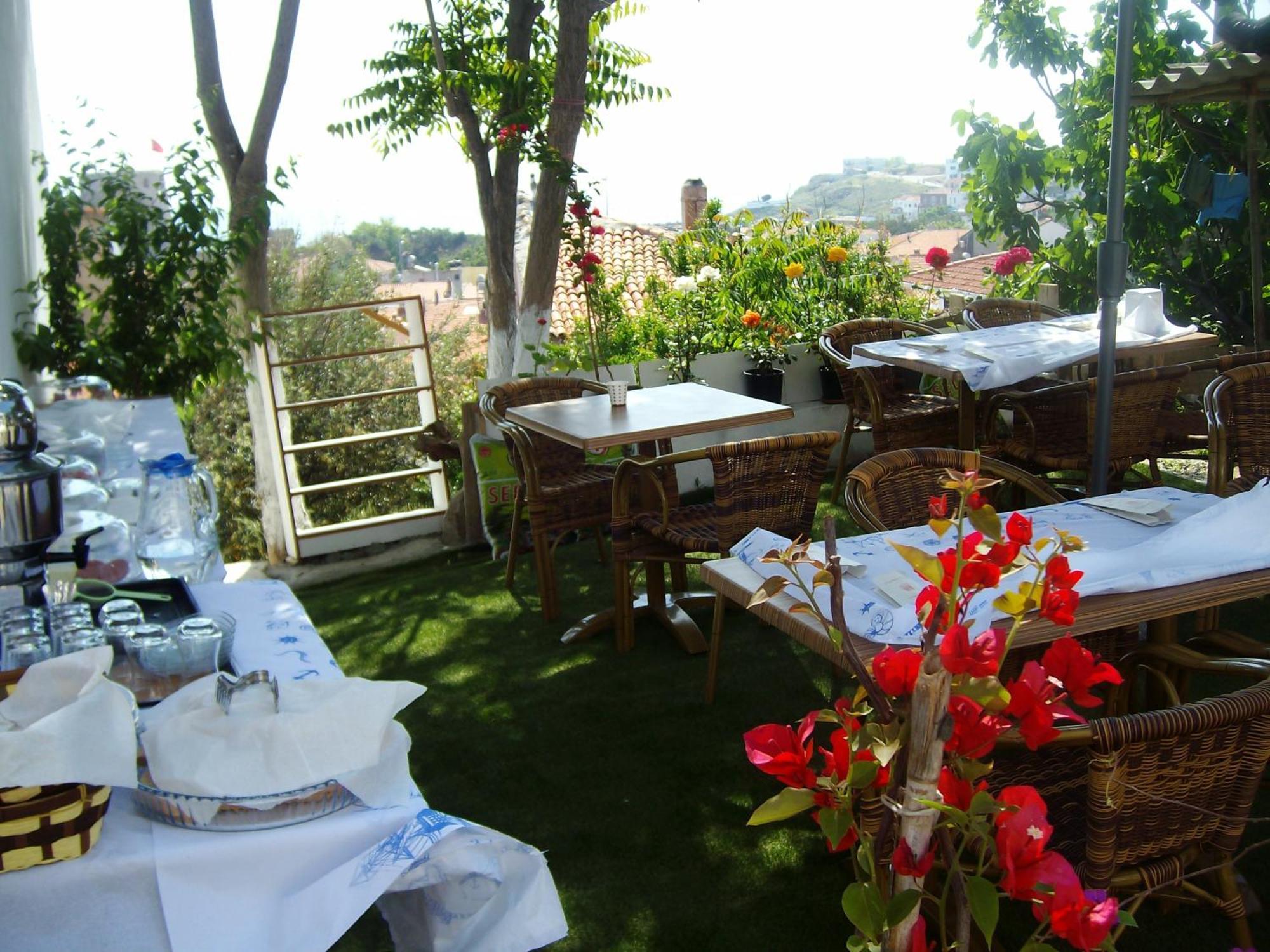 Adali Guest House Bozcaada Esterno foto