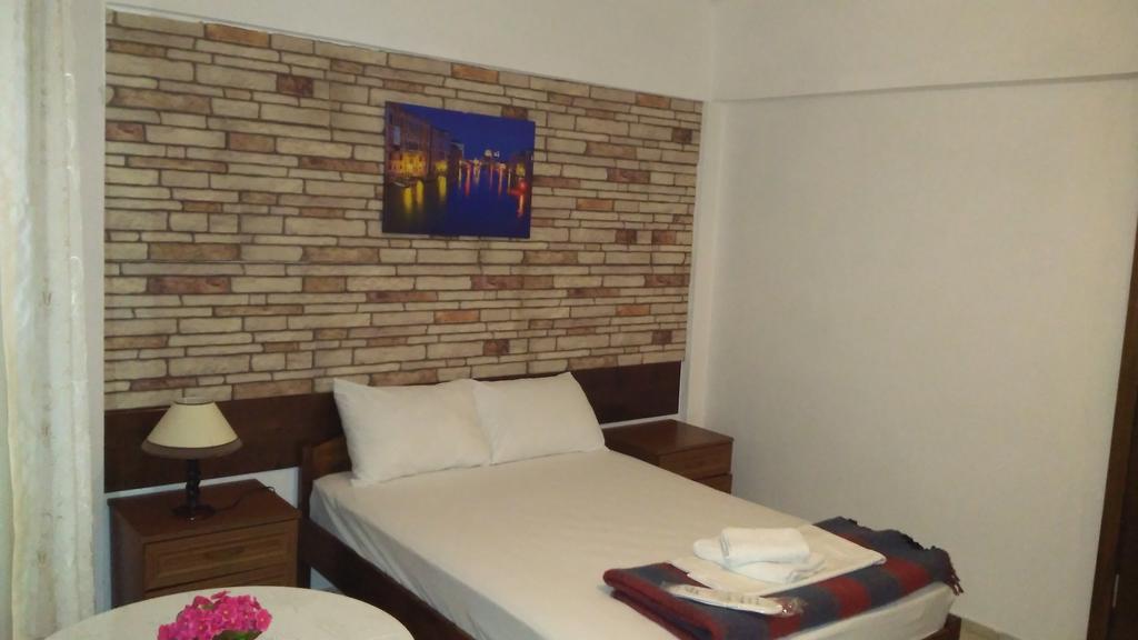 Adali Guest House Bozcaada Esterno foto