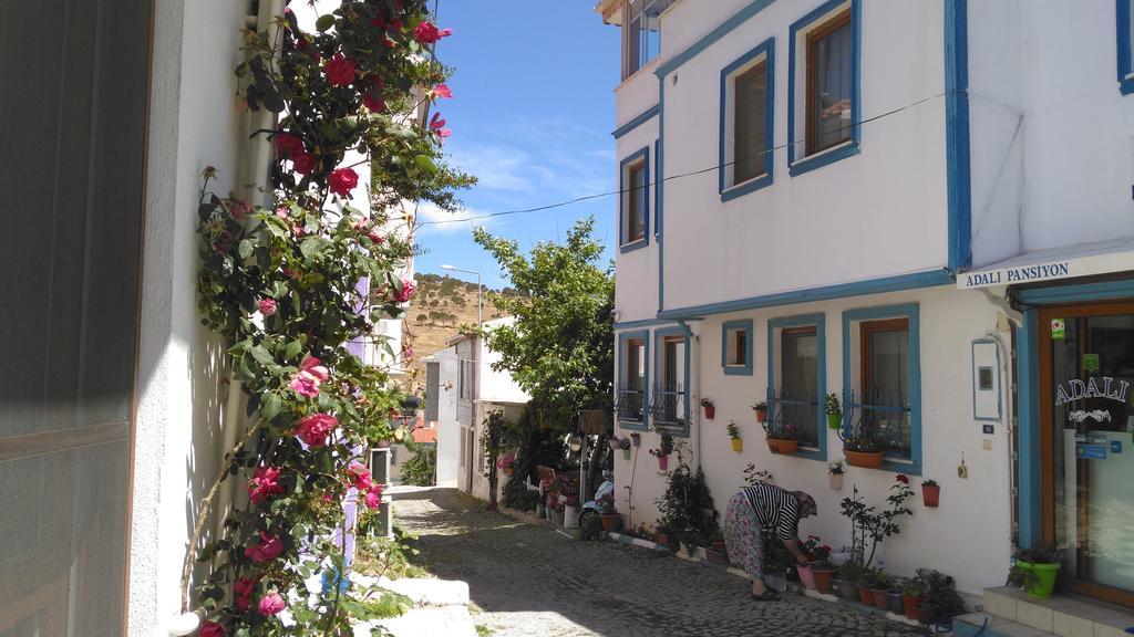 Adali Guest House Bozcaada Esterno foto