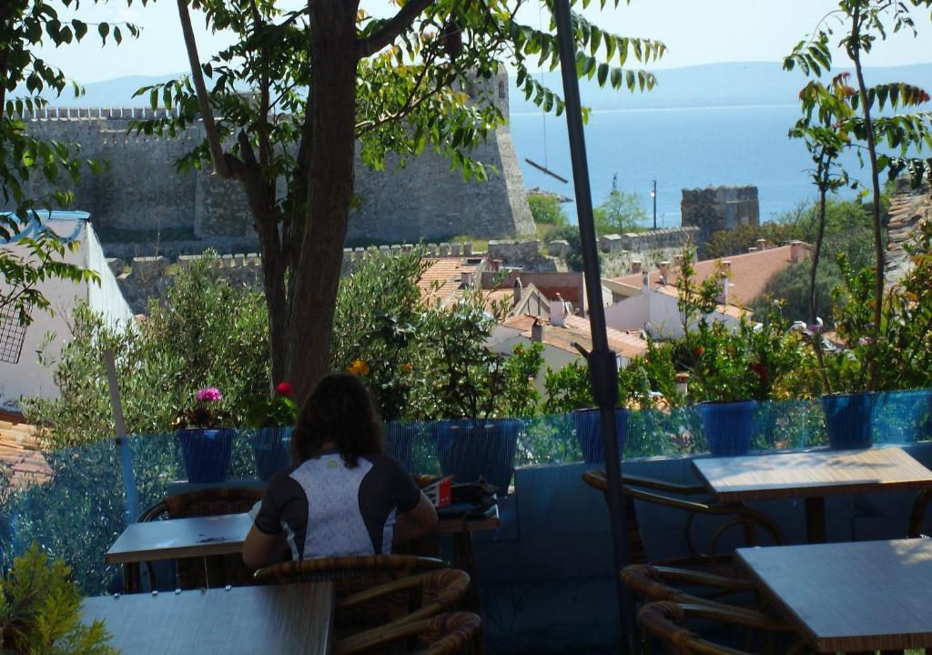 Adali Guest House Bozcaada Esterno foto