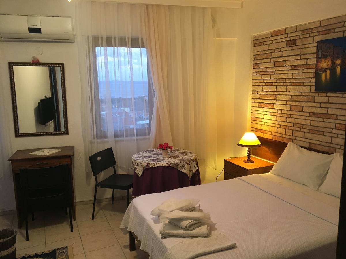 Adali Guest House Bozcaada Esterno foto